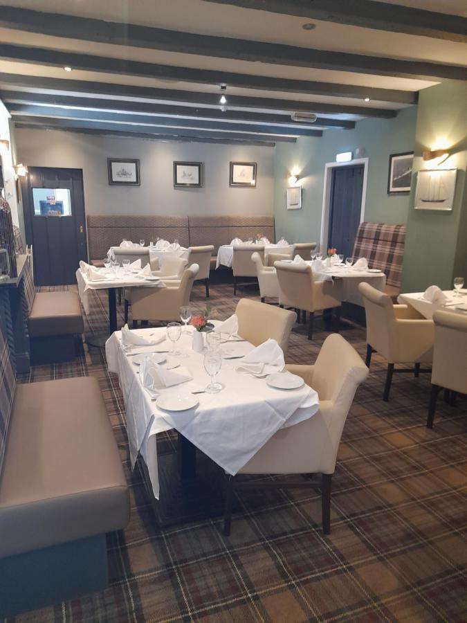 Schooner Hotel Alnmouth Bagian luar foto